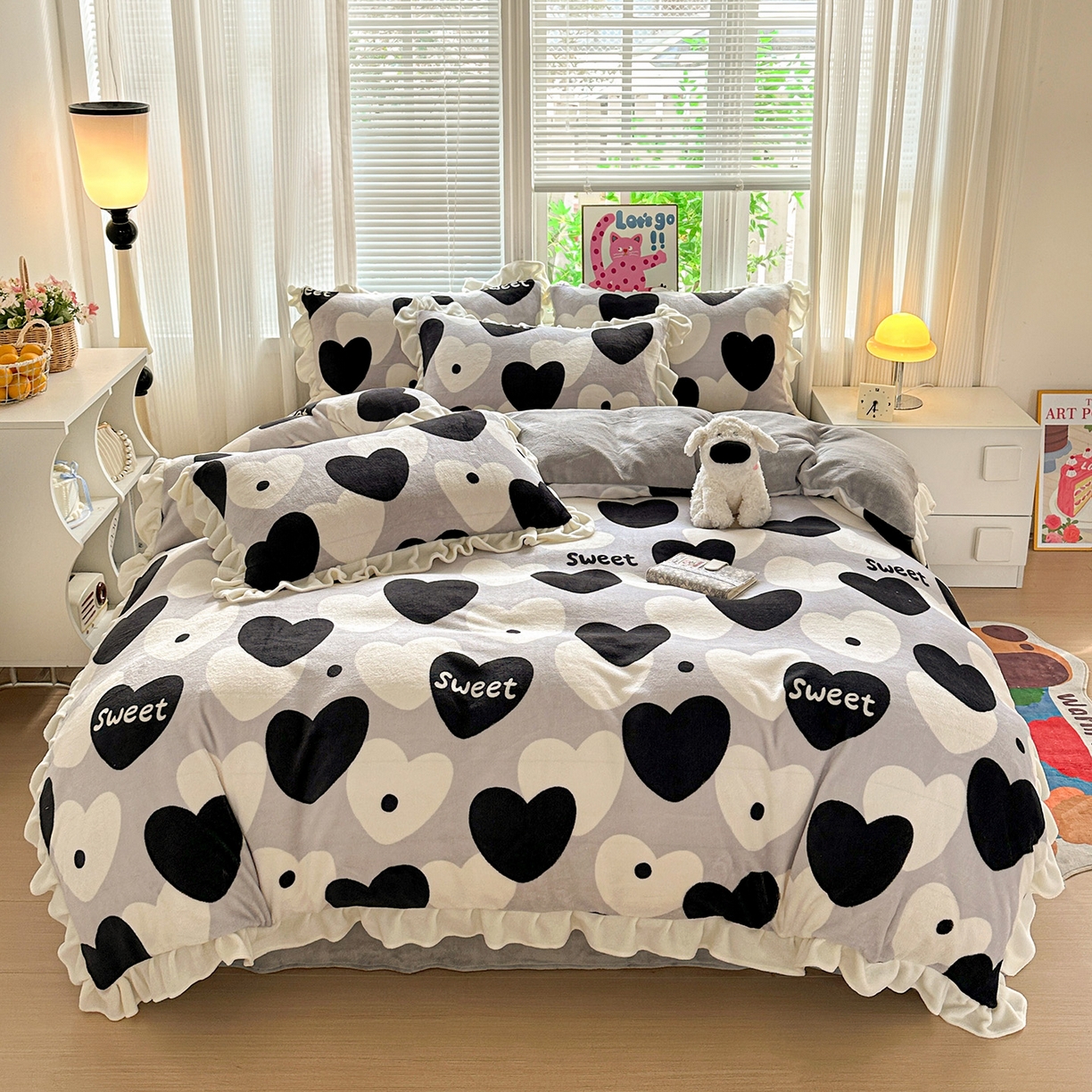 91家纺网 家纺一手货源 找家纺 N先生+V 13814689556 发大图/买家秀 2025新款韩式博主风花边款ins卡通牛奶绒四件套 美梦甜心