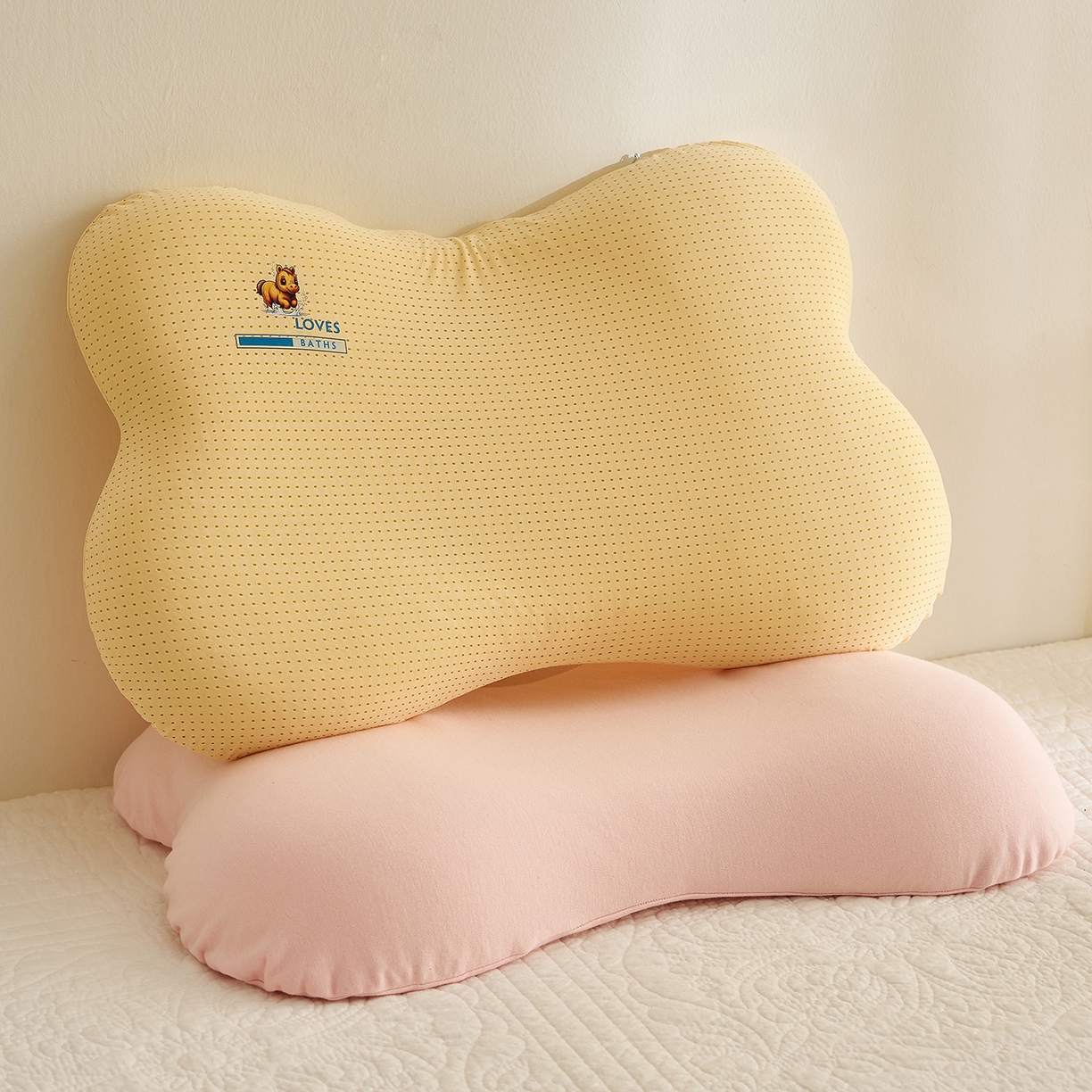 91家纺网 家纺一手货源 找家纺 乐可 2025新款蝶形儿童硅胶枕婴童学生枕头枕芯 蝶形儿童硅胶枕-粉-G2 35*55*6cm/只