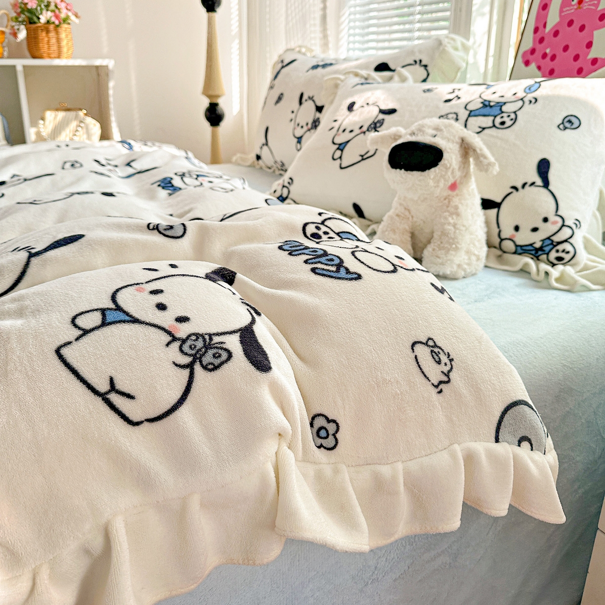 91家纺网 家纺一手货源 找家纺 N先生+V 13814689556 发大图/买家秀 2025新款韩式博主风花边款ins卡通牛奶绒四件套 顽皮帕恰