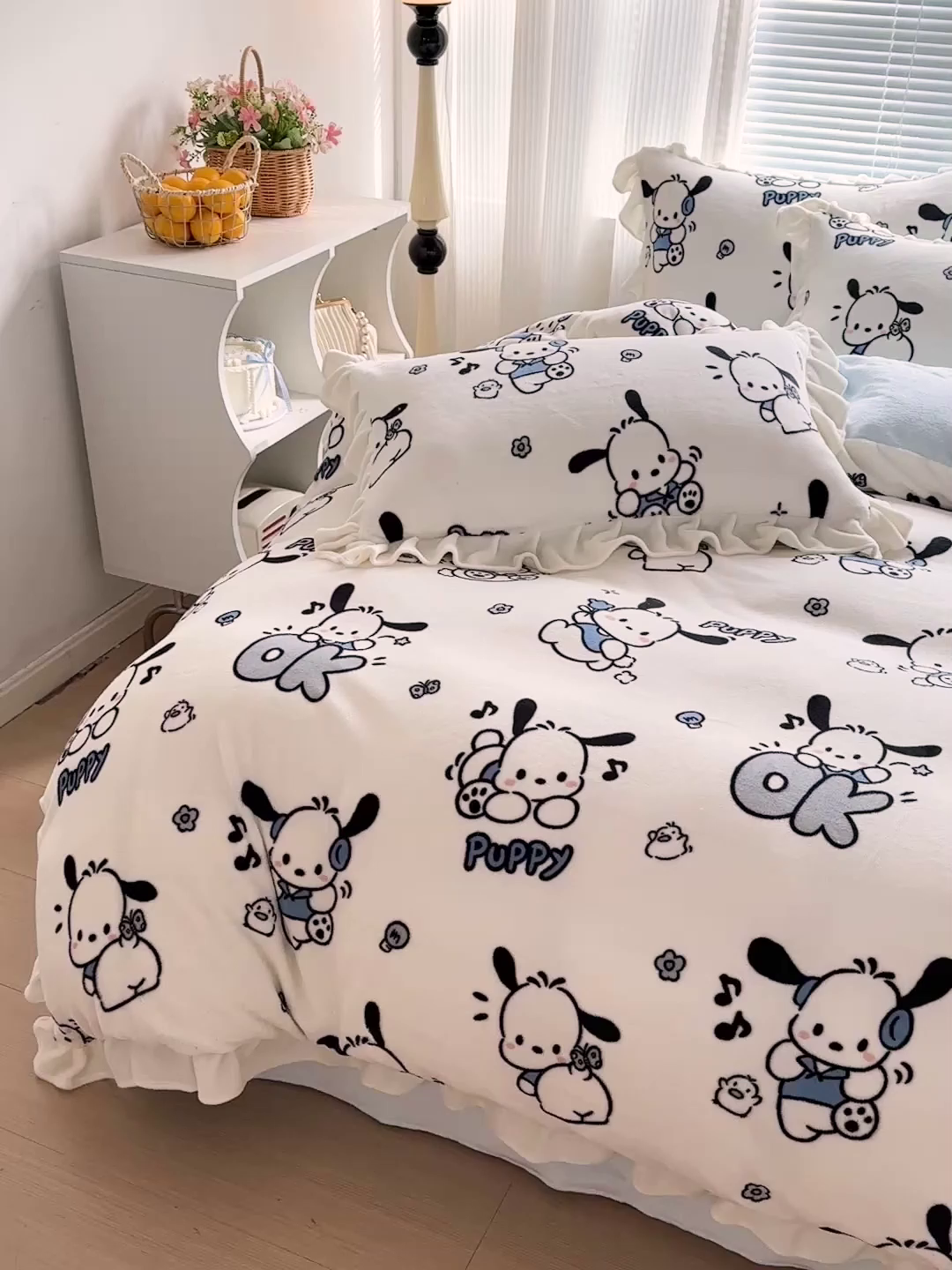 91家纺网 家纺一手货源 找家纺 N先生+V 13814689556 发大图/买家秀 2025新款韩式博主风花边款ins卡通牛奶绒四件套 顽皮帕恰