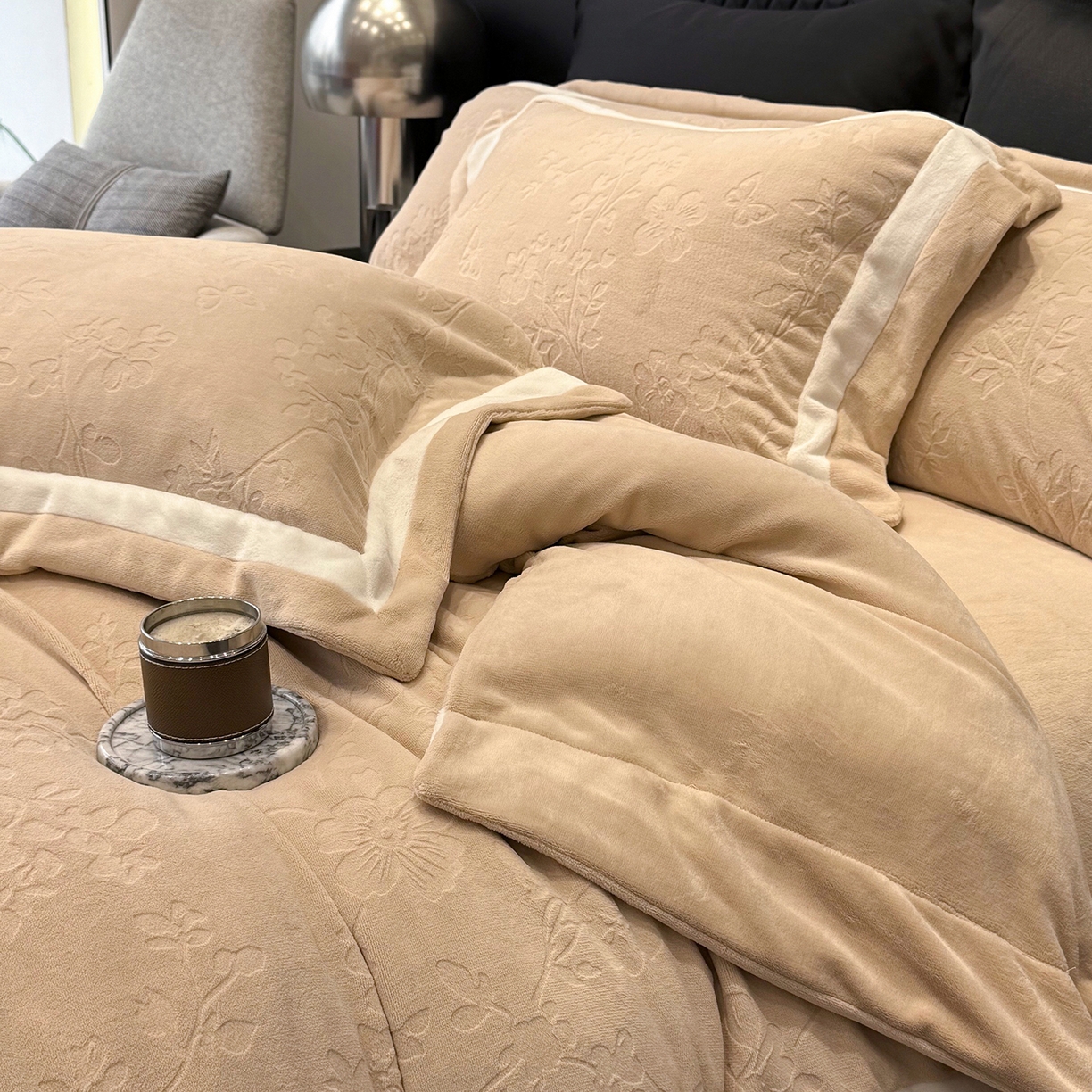 91家纺网 家纺一手货源 找家纺 （总）太古汇家居 2025新款高克重牛奶绒四件套-繁花系列