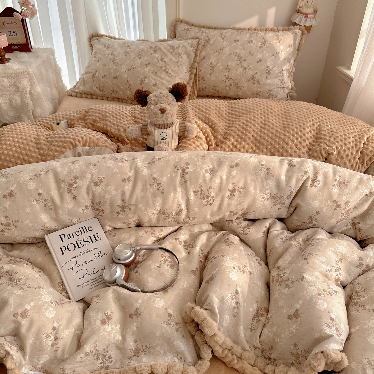 91家纺网 家纺一手货源 找家纺 Sweet dreams甜梦 2025新款双层纱豆豆绒棉加绒四件套 楼兰米