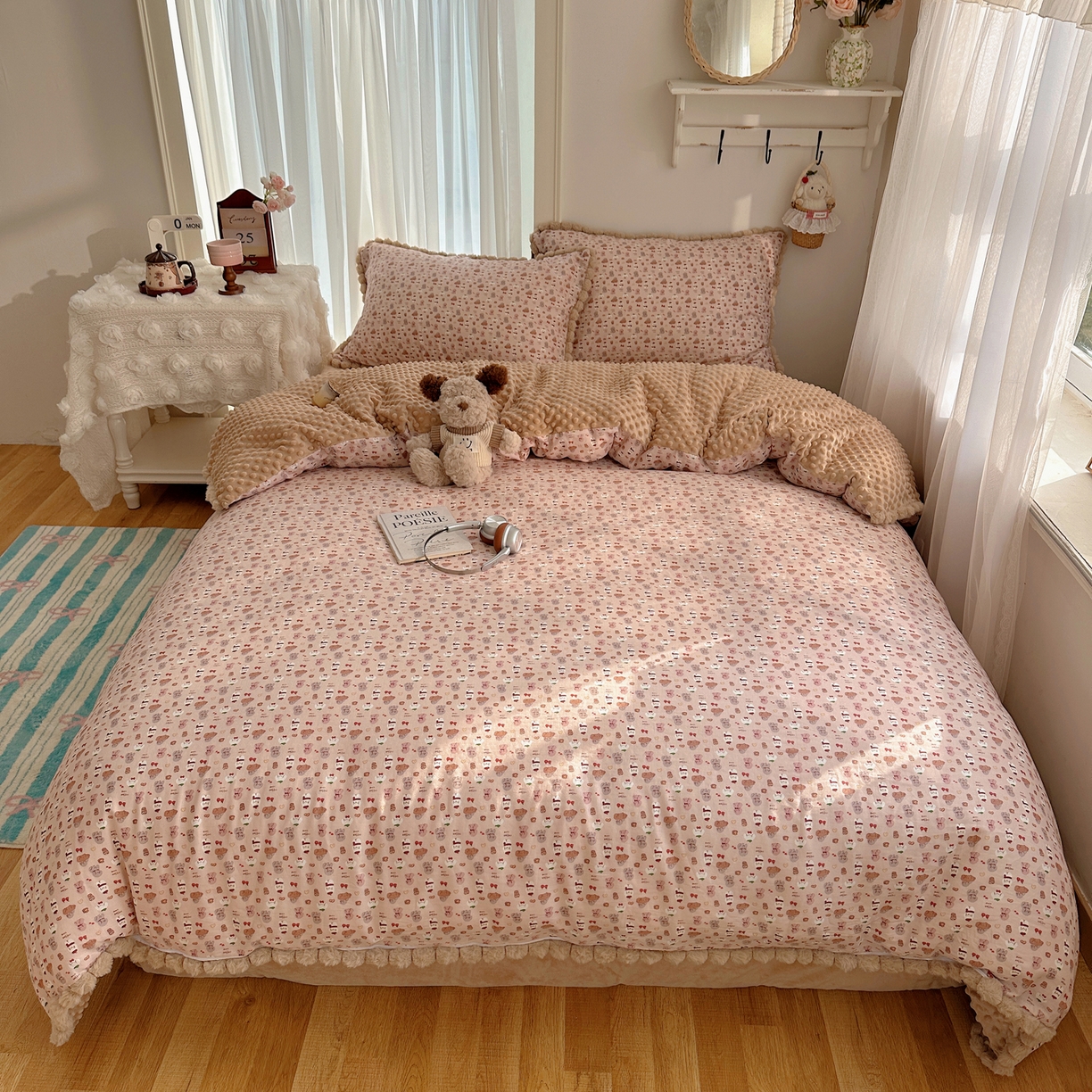 91家纺网 家纺一手货源 找家纺 Sweet dreams甜梦 2025新款双层纱豆豆绒棉加绒四件套 朱古力小奶狗