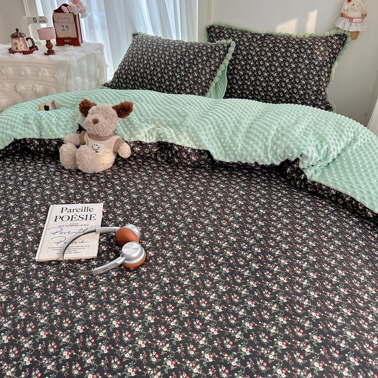 91家纺网 家纺一手货源 找家纺 Sweet dreams甜梦 2025新款双层纱豆豆绒棉加绒四件套 绘梨黑