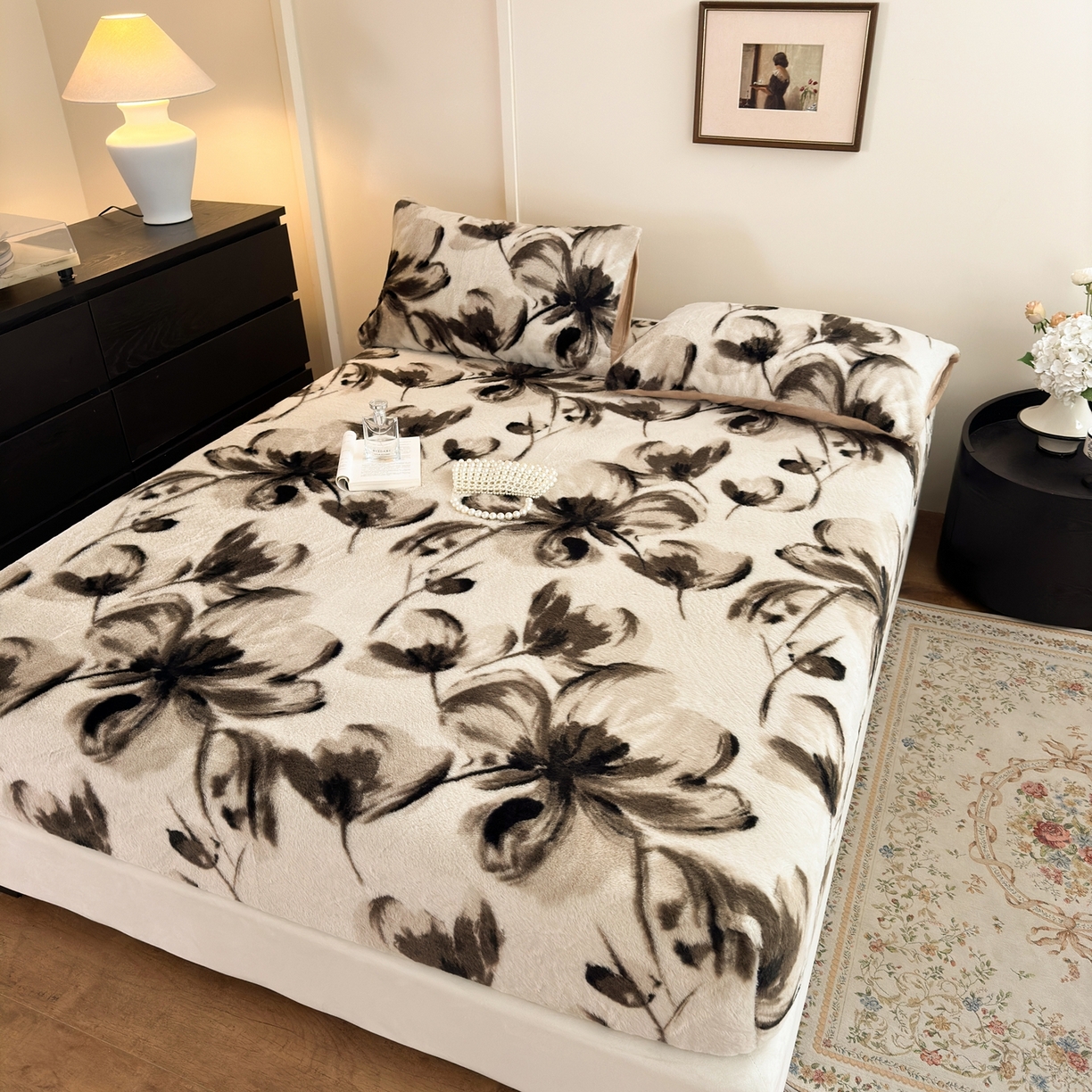 91家纺网 家纺一手货源 找家纺 娜娜 2025新款兔毛绒保暖床笠 幻影