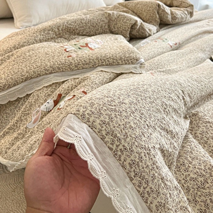 91家纺网 家纺一手货源 找家纺 曲之慕 2025新款云朵棉软糯柔软舒适秋冬被被子被芯 兔兔糖