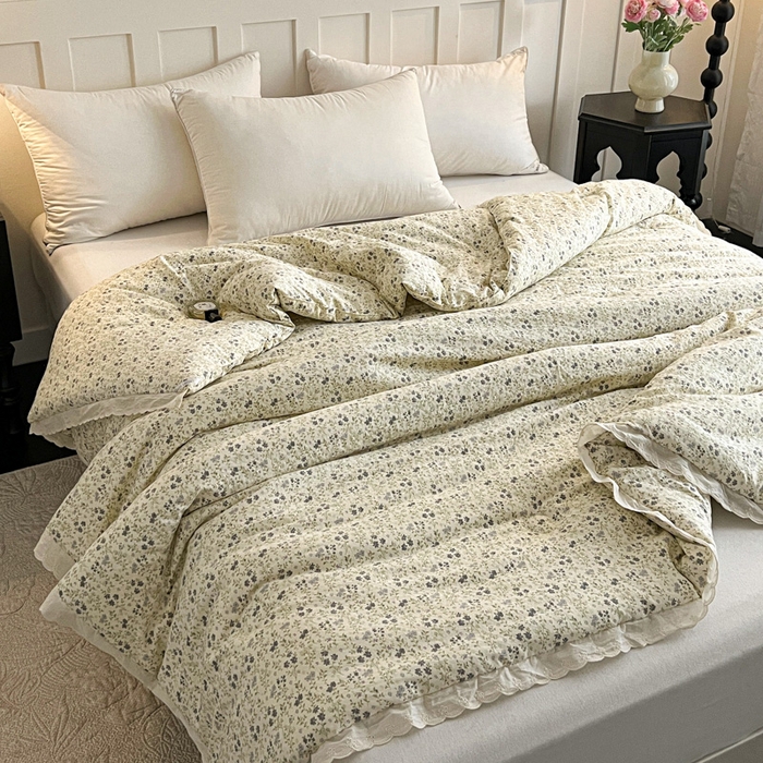 91家纺网 家纺一手货源 找家纺 曲之慕 2025新款云朵棉软糯柔软舒适秋冬被被子被芯 春樱