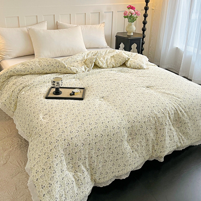 91家纺网 家纺一手货源 找家纺 曲之慕 2025新款云朵棉软糯柔软舒适秋冬被被子被芯 春樱