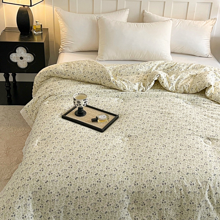 91家纺网 家纺一手货源 找家纺 曲之慕 2025新款云朵棉软糯柔软舒适秋冬被被子被芯 春樱