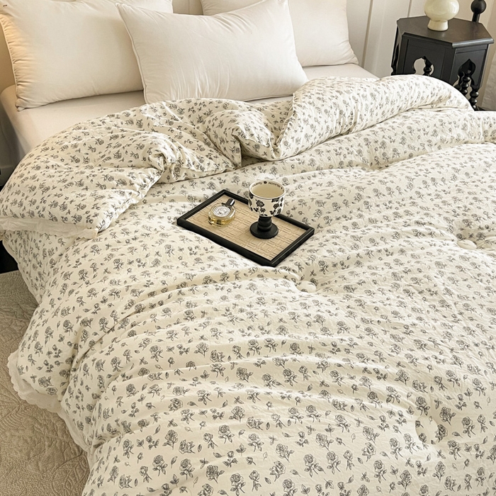 91家纺网 家纺一手货源 找家纺 曲之慕 2025新款云朵棉软糯柔软舒适秋冬被被子被芯 幽兰玫瑰