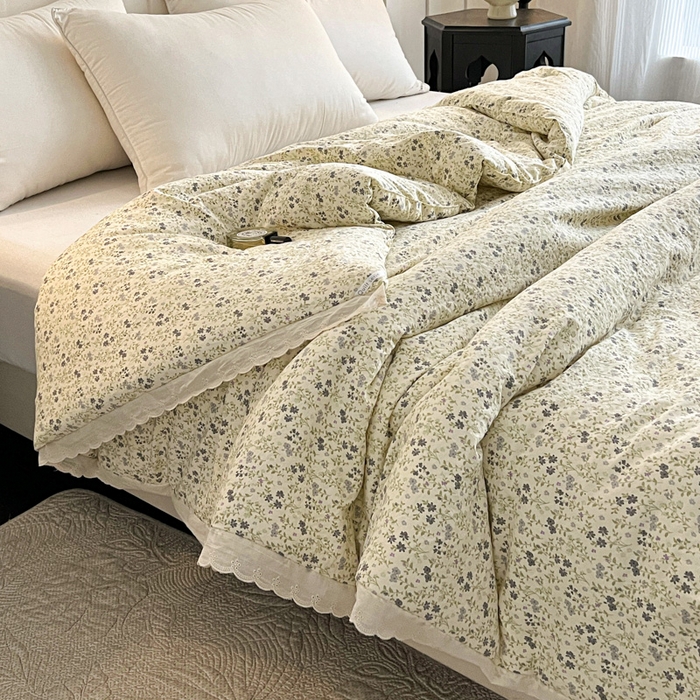 91家纺网 家纺一手货源 找家纺 曲之慕 2025新款云朵棉软糯柔软舒适秋冬被被子被芯 春樱