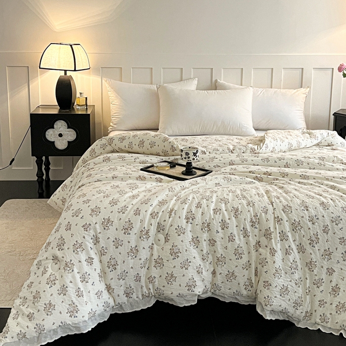 91家纺网 家纺一手货源 找家纺 曲之慕 2025新款云朵棉软糯柔软舒适秋冬被被子被芯 海棠