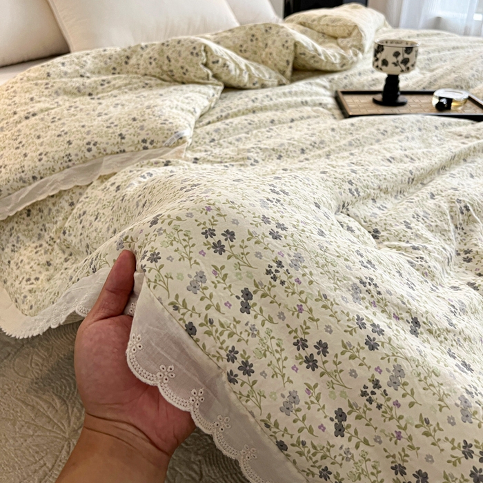91家纺网 家纺一手货源 找家纺 曲之慕 2025新款云朵棉软糯柔软舒适秋冬被被子被芯 春樱
