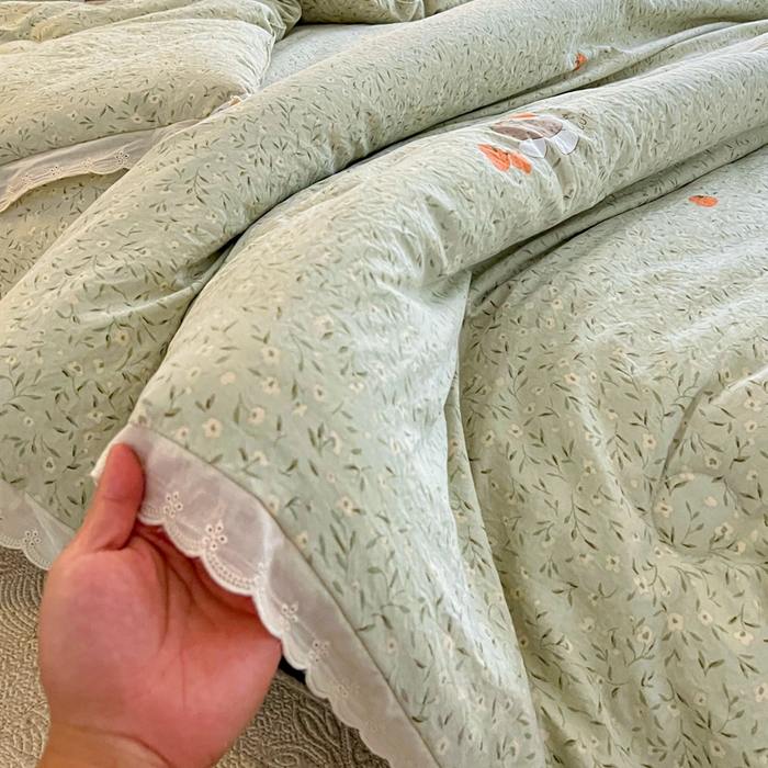 91家纺网 家纺一手货源 找家纺 曲之慕 2025新款云朵棉软糯柔软舒适秋冬被被子被芯 大耳象