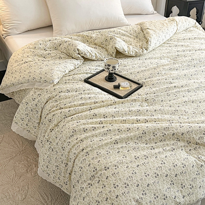 91家纺网 家纺一手货源 找家纺 曲之慕 2025新款云朵棉软糯柔软舒适秋冬被被子被芯 春樱