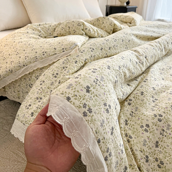 91家纺网 家纺一手货源 找家纺 曲之慕 2025新款云朵棉软糯柔软舒适秋冬被被子被芯 春樱
