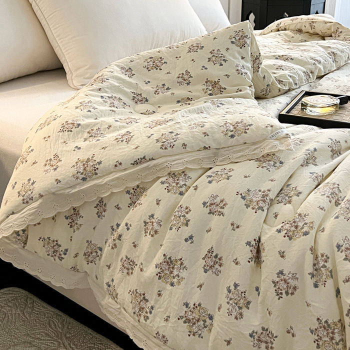 91家纺网 家纺一手货源 找家纺 曲之慕 2025新款云朵棉软糯柔软舒适秋冬被被子被芯 海棠