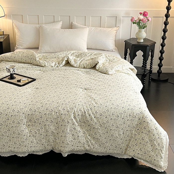 91家纺网 家纺一手货源 找家纺 曲之慕 2025新款云朵棉软糯柔软舒适秋冬被被子被芯 春樱