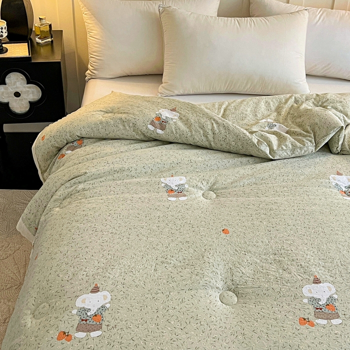 91家纺网 家纺一手货源 找家纺 曲之慕 2025新款云朵棉软糯柔软舒适秋冬被被子被芯 大耳象