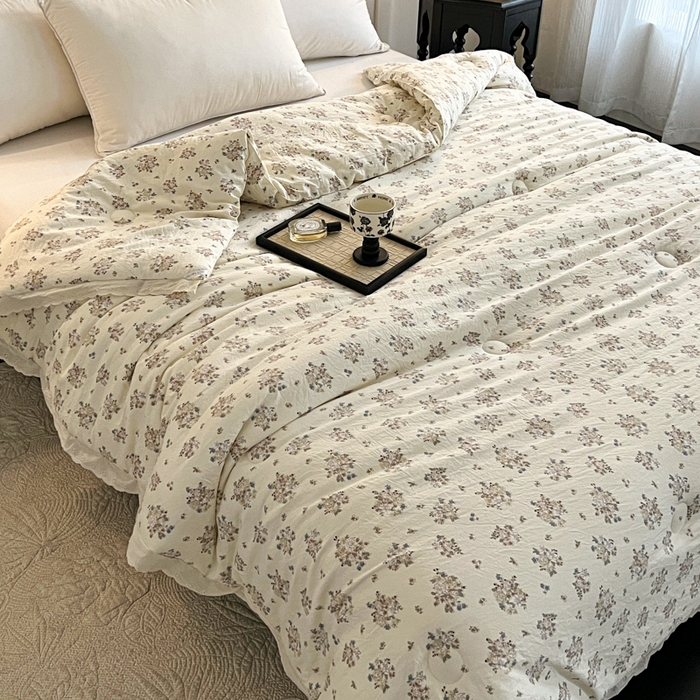 91家纺网 家纺一手货源 找家纺 曲之慕 2025新款云朵棉软糯柔软舒适秋冬被被子被芯 海棠