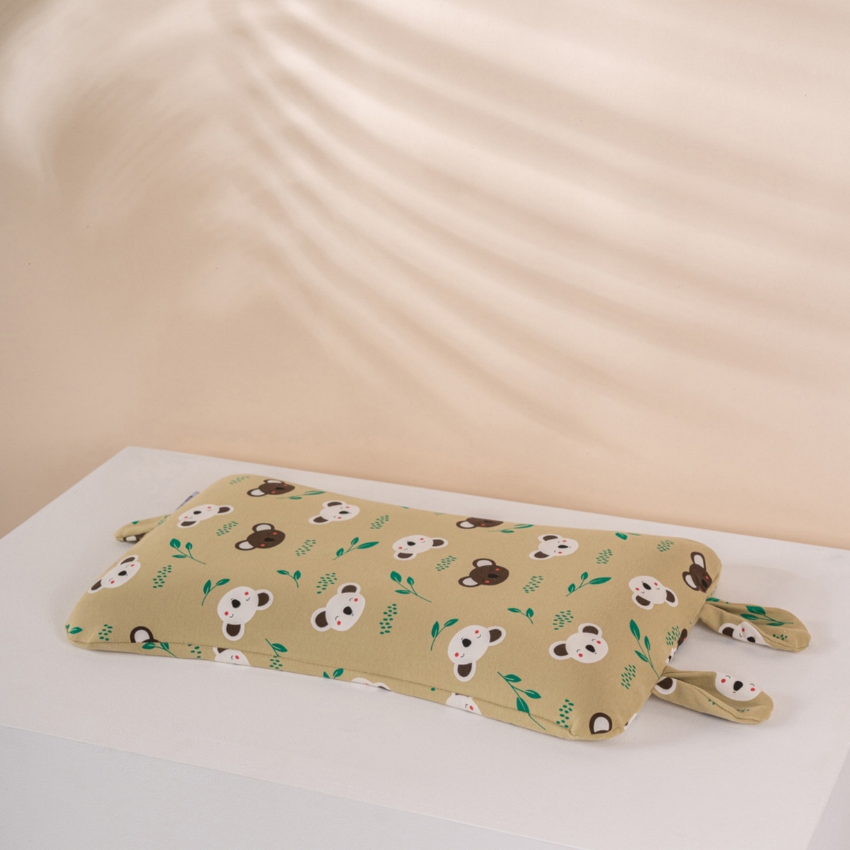 91家纺网 家纺一手货源 找家纺 芯奇想 2025新款全棉卡通儿童枕聚氨酯慢回弹枕芯枕头 考拉-绿色