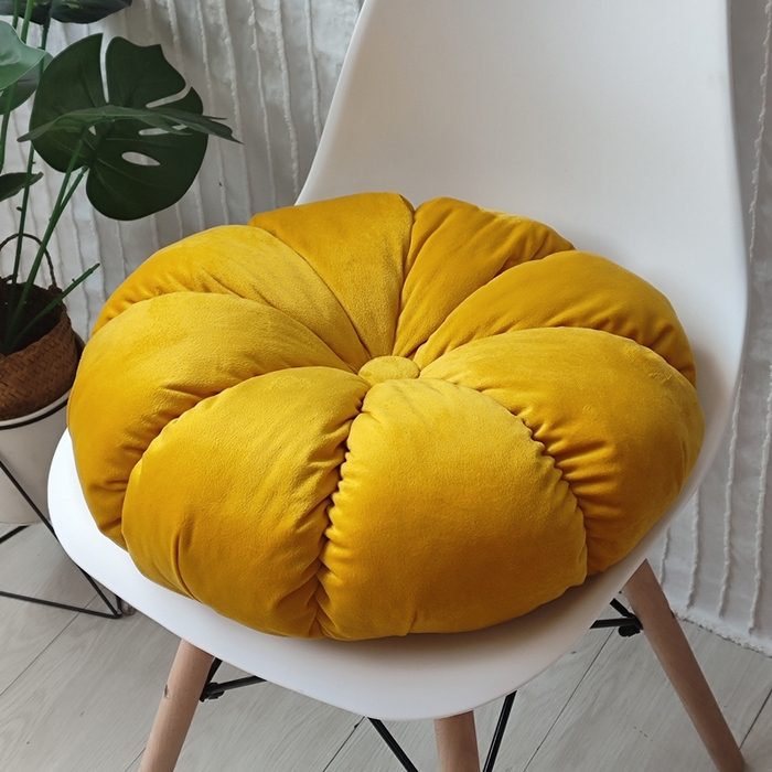 91家纺网 家纺一手货源 找家纺 李帅家居 2025新款荷兰绒花瓣多瓣南瓜抱枕坐垫 南瓜姜黄