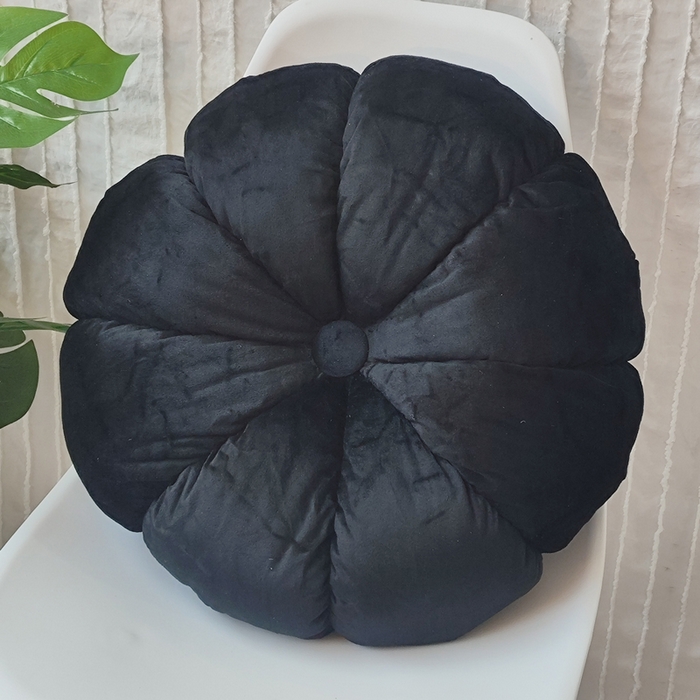91家纺网 家纺一手货源 找家纺 李帅家居 2025新款荷兰绒花瓣多瓣南瓜抱枕坐垫 南瓜黑色