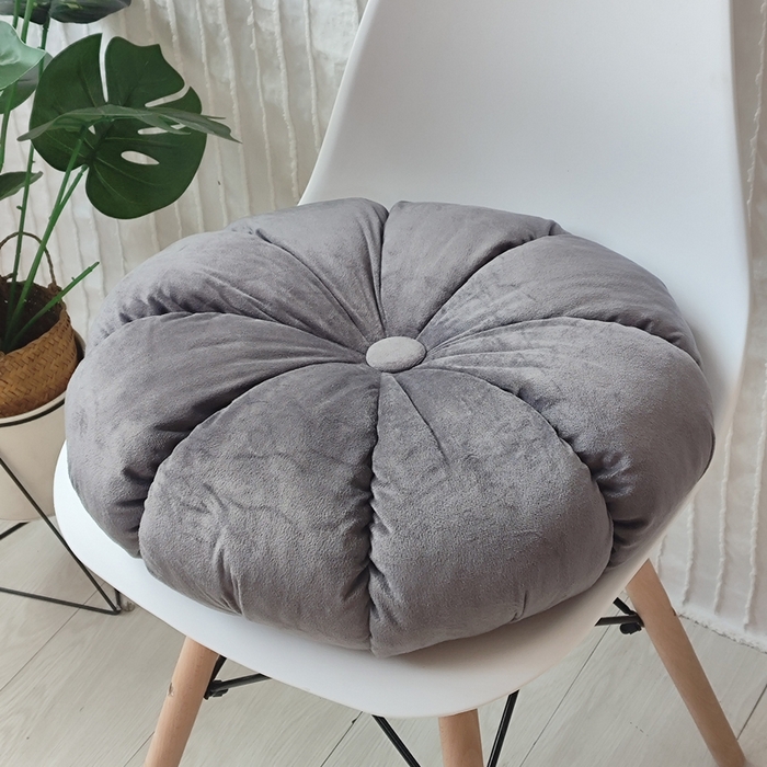 91家纺网 家纺一手货源 找家纺 李帅家居 2025新款荷兰绒花瓣多瓣南瓜抱枕坐垫 南瓜深灰