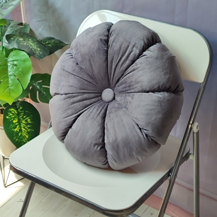 91家纺网 家纺一手货源 找家纺 李帅家居 2025新款荷兰绒花瓣多瓣南瓜抱枕坐垫 南瓜深灰