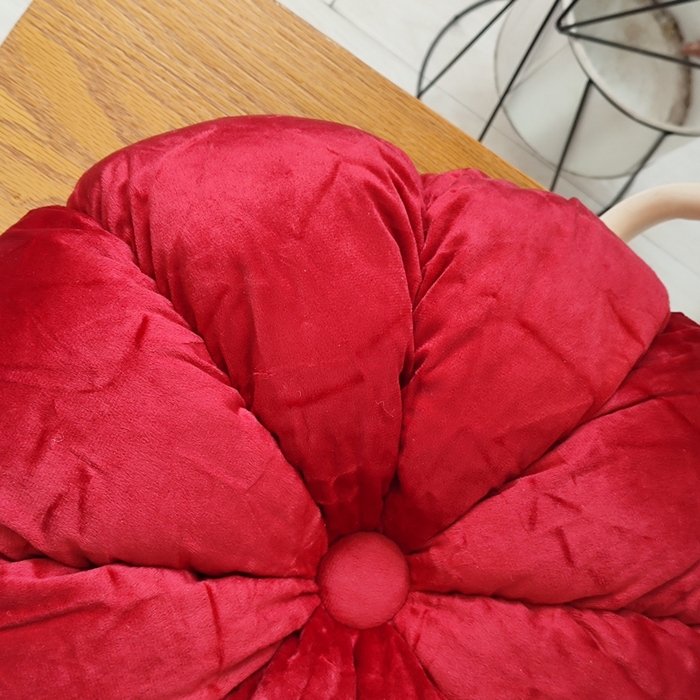 91家纺网 家纺一手货源 找家纺 李帅家居 2025新款荷兰绒花瓣多瓣南瓜抱枕坐垫 南瓜大红