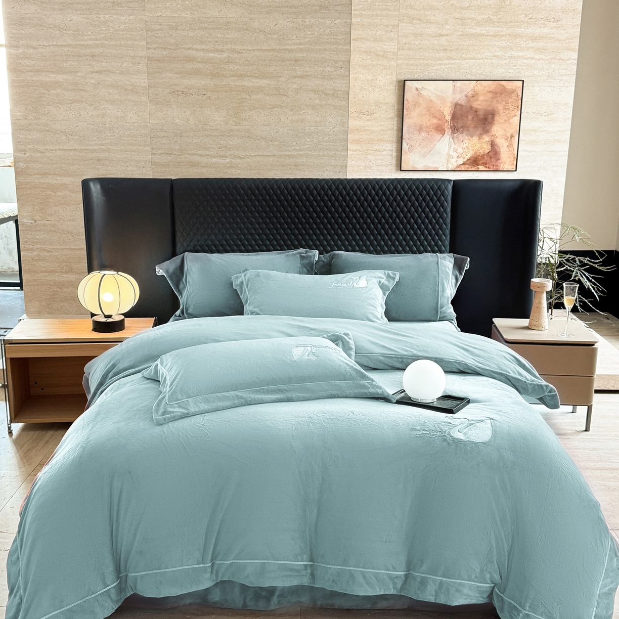 91家纺网 家纺一手货源 找家纺 （总）芯丝路枕业 2025新款蚕丝绒四件套-皇冠鹅