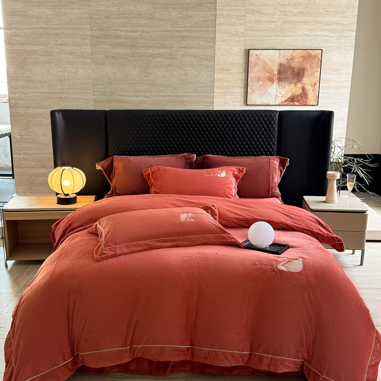 91家纺网 家纺一手货源 找家纺 （总）芯丝路枕业 2025新款蚕丝绒四件套-皇冠鹅