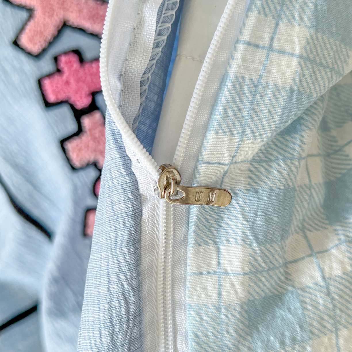 91家纺网 家纺一手货源 找家纺 童颜 2025新款三丽鸥正版授权云感木棉a类毛巾绣四件套 萌趣KT