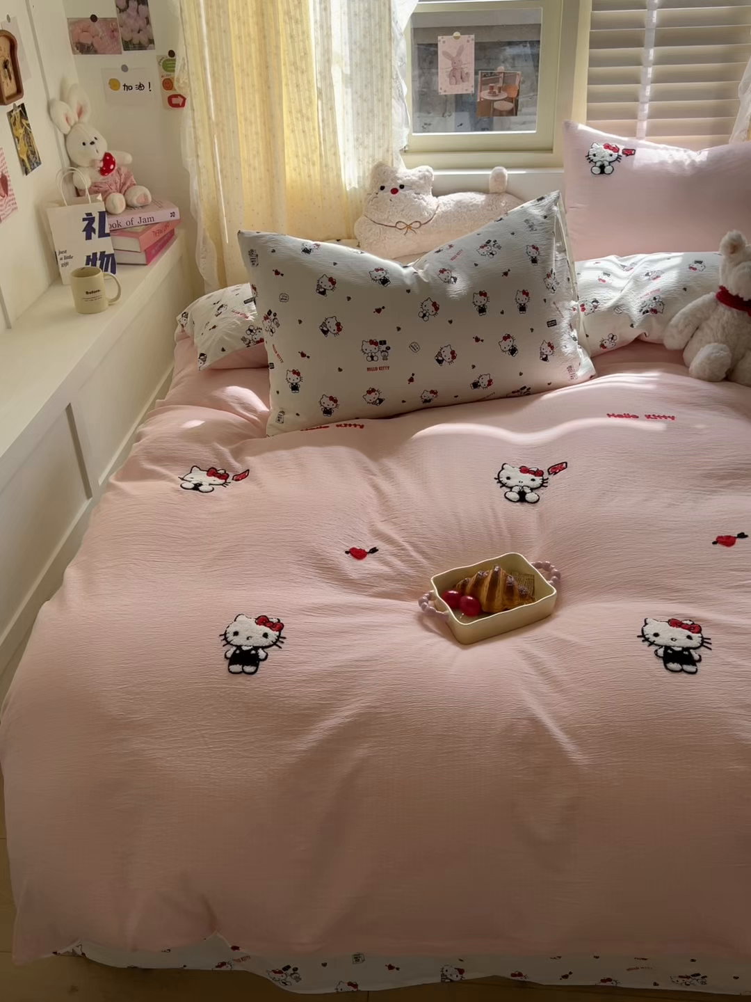 91家纺网 家纺一手货源 找家纺 童颜 2025新款三丽鸥正版授权云感木棉a类毛巾绣四件套 哈喽KT