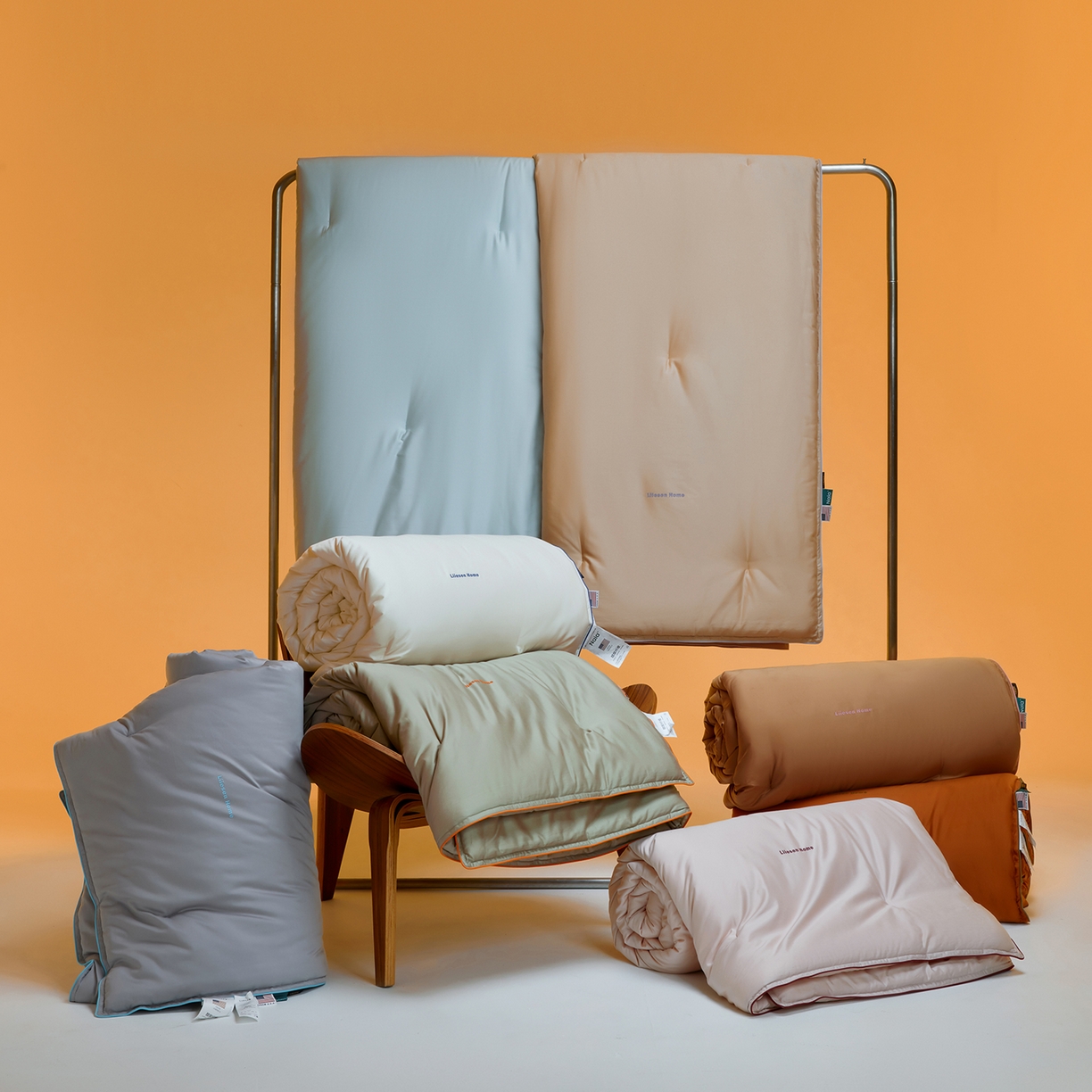 丽笙被芯 2025新款秋冬亲肤舒适80S超细旦天丝棉微磨毛素色可水洗懒人被-场景一 组合图仅供展示