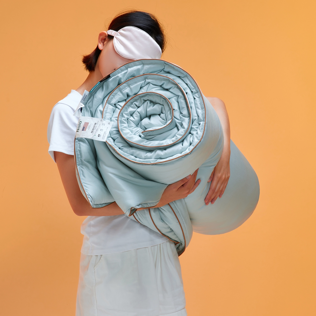 91家纺网 家纺一手货源 找家纺 丽笙被芯 2025新款秋冬亲肤舒适80S超细旦天丝棉微磨毛素色可水洗懒人被-场景一 陶瓷蓝