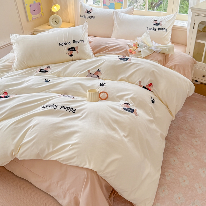 91家纺网 家纺一手货源 找家纺 云木里 2025新款兔绒卡通刺绣手工四件套 兔绒 腊肠狗-杏