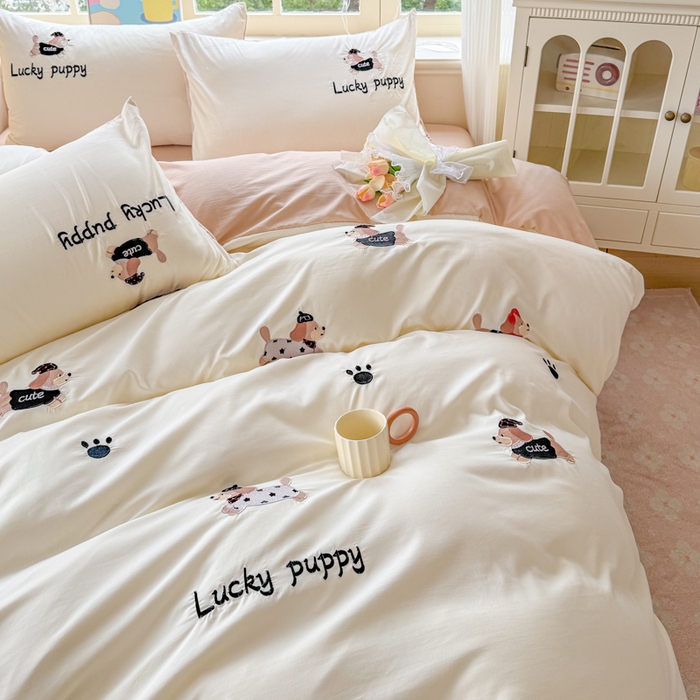 91家纺网 家纺一手货源 找家纺 云木里 2025新款兔绒卡通刺绣手工四件套 兔绒 腊肠狗-杏