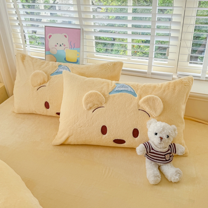 91家纺网 家纺一手货源 找家纺 云木里 2025新款兔绒卡通刺绣手工四件套 兔绒 维尼头