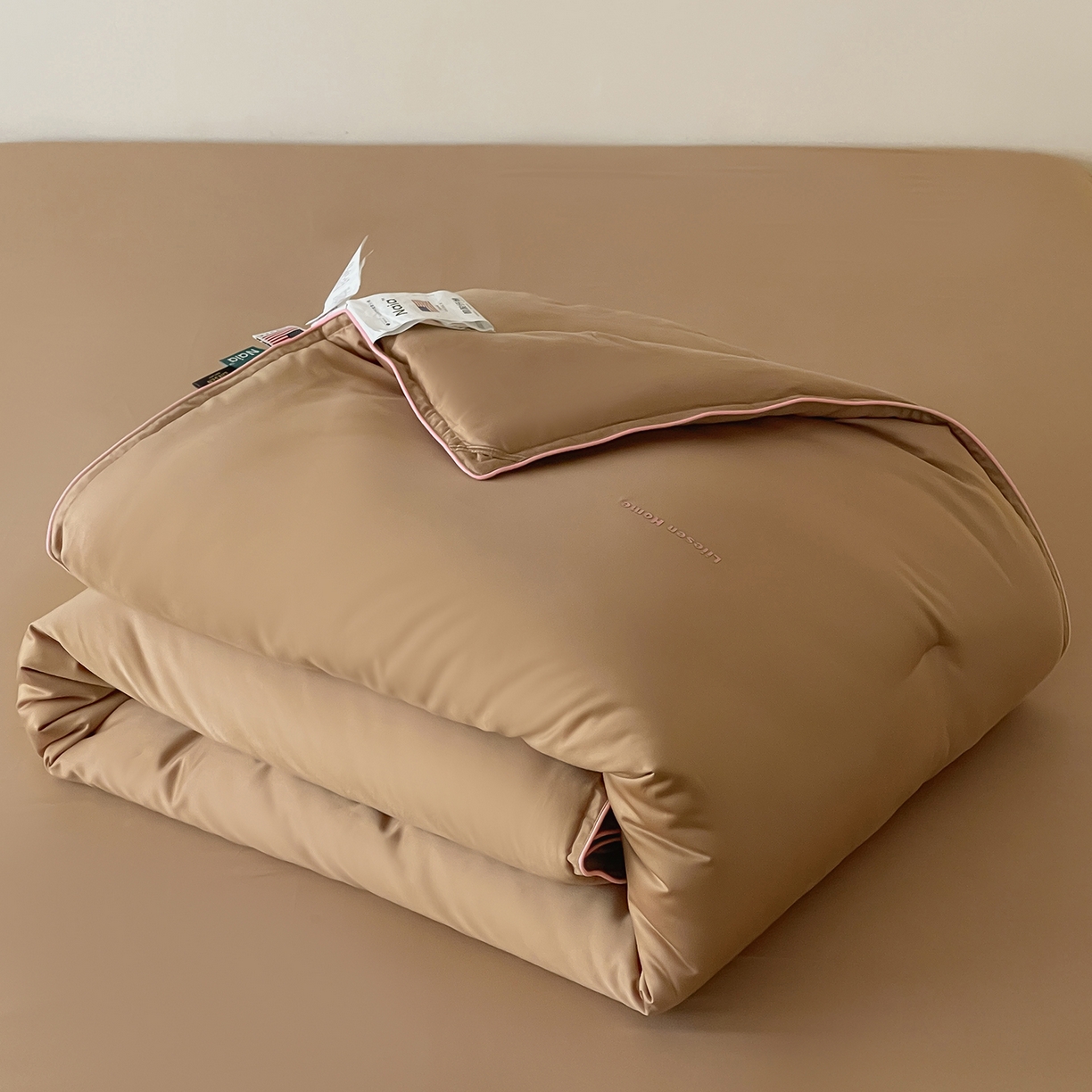 丽笙被芯 2025新款秋冬亲肤舒适80S超细旦天丝棉微磨毛素色可水洗懒人被-场景二 可可棕