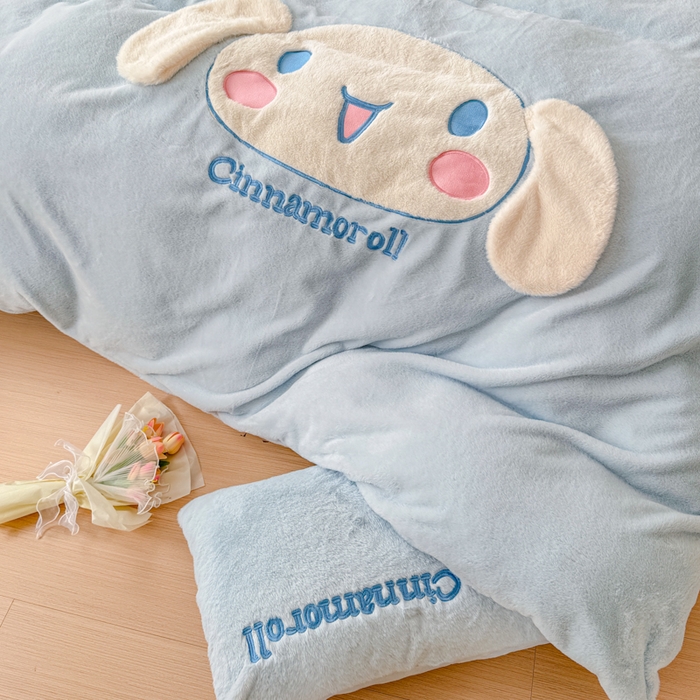 91家纺网 家纺一手货源 找家纺 云木里 2025新款兔绒卡通刺绣手工四件套 兔绒玉桂狗