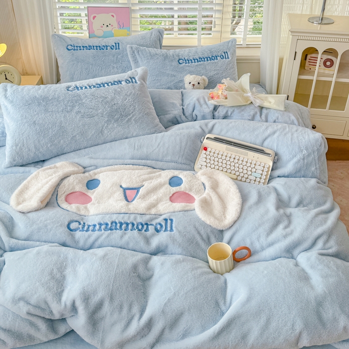 91家纺网 家纺一手货源 找家纺 云木里 2025新款兔绒卡通刺绣手工四件套 兔绒玉桂狗