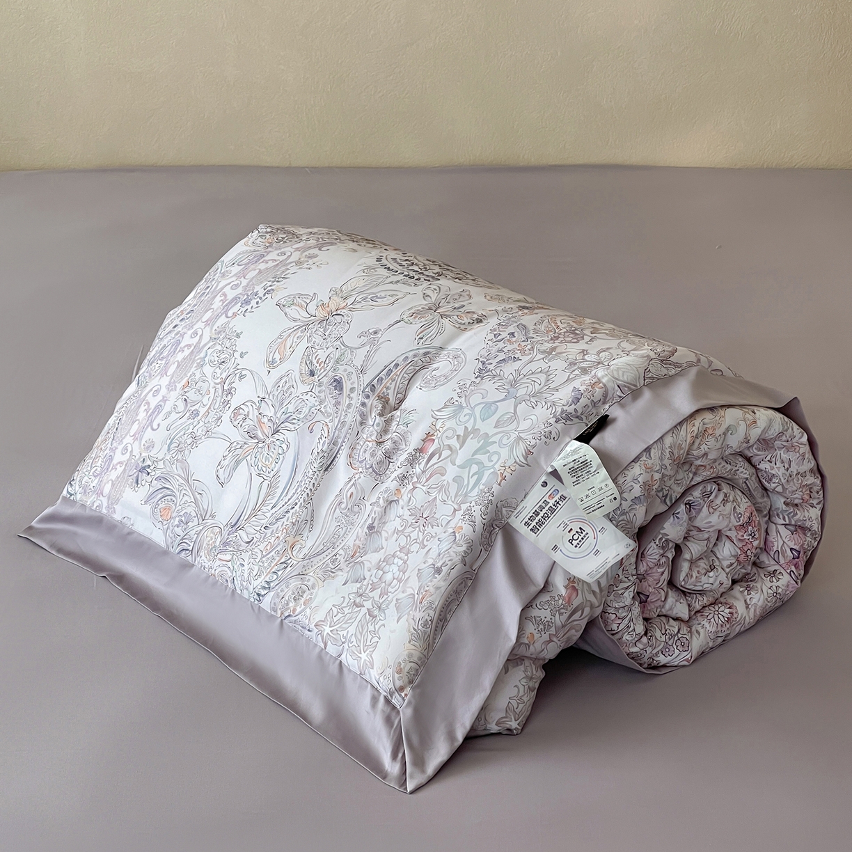 91家纺网 家纺一手货源 找家纺 丽笙被芯 2025新款80S超细旦天丝棉微磨毛印花可水洗懒人被 梦薇
