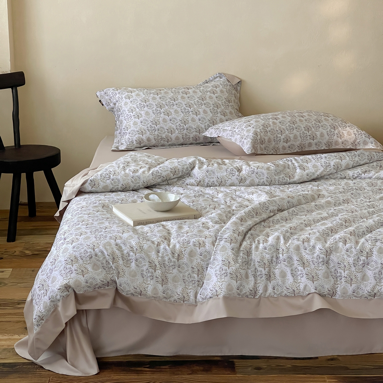 91家纺网 家纺一手货源 找家纺 丽笙被芯 2025新款80S超细旦天丝棉微磨毛印花可水洗懒人被 卡丽