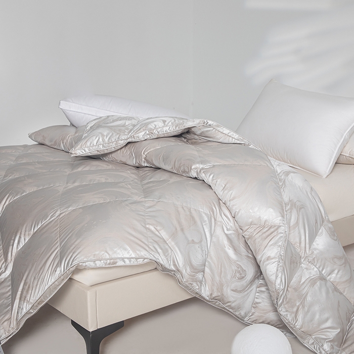 91家纺网 家纺一手货源 找家纺 御眠纺羽绒被壳 2025新款高端贡缎提花单层羽绒被壳 飘高级灰