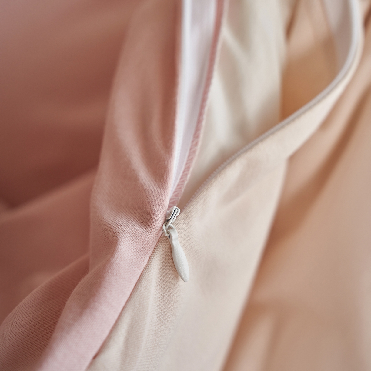 91家纺网 家纺一手货源 找家纺 丽笙被芯 2025新款亲肤舒适阿瓦提针织全棉纯棉被套单品被套单件被套 落霞粉