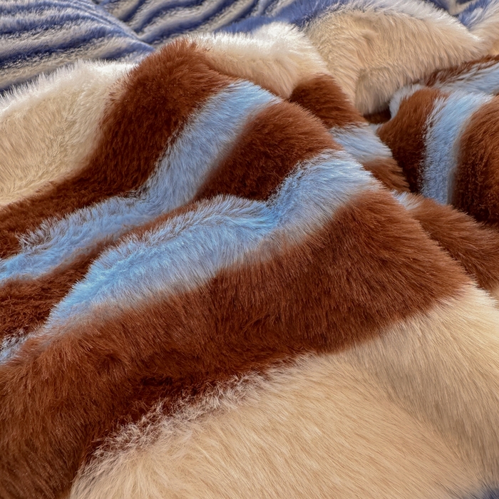 91家纺网 家纺一手货源 找家纺 典曼家纺 2025新款亲肤舒适兔毛绒四件套-系列二 英伦时尚