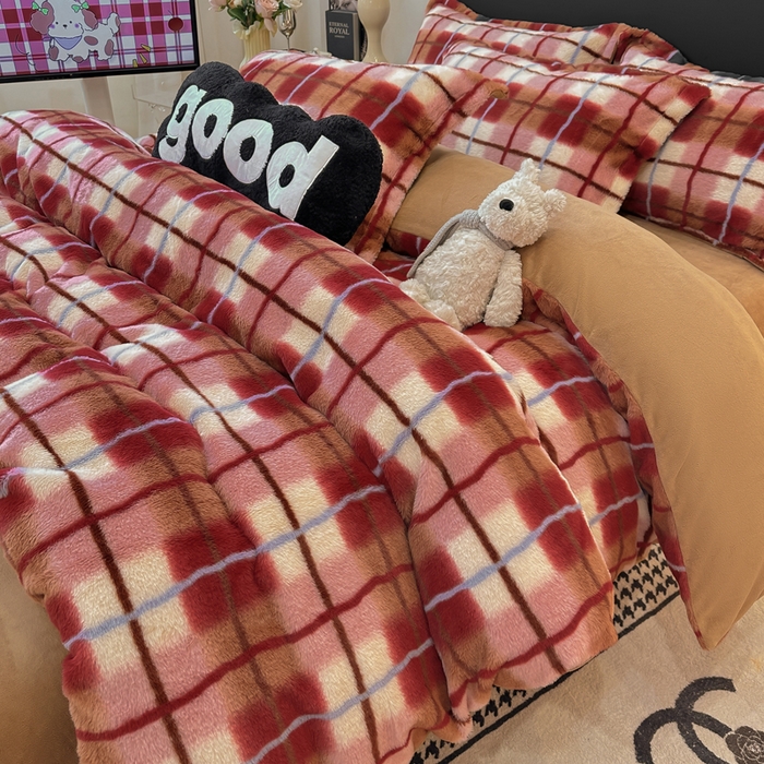 91家纺网 家纺一手货源 找家纺 典曼家纺 2025新款亲肤舒适兔毛绒四件套-系列二 魔法学院红