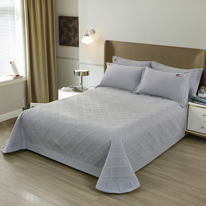 91家纺网 家纺一手货源 找家纺 OL家纺 2025新款全棉磨毛刺绣床盖夹棉四件套-胜利之花系列 胜利之花-绅士灰