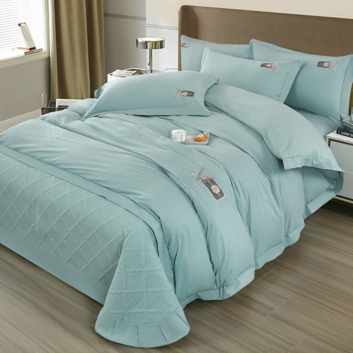 91家纺网 家纺一手货源 找家纺 OL家纺 2025新款全棉磨毛刺绣床盖夹棉四件套-胜利之花系列 胜利之花-水波绿